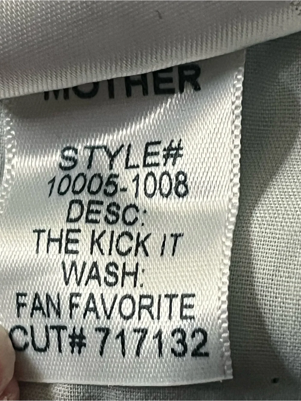 MOTHER denim • the kick it in fan favorite wash size 28 Like new - Picture 14 of 16